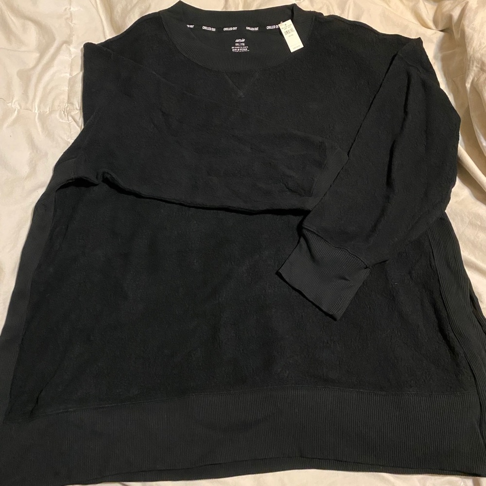 American Eagle oversized sweatshirt